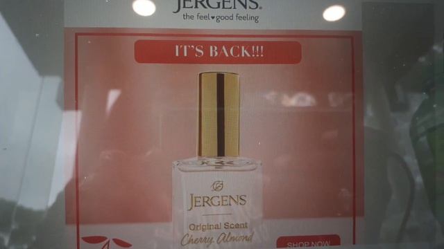 JERGENS NEW ORIGINAL SCENT CHERRY ALMOND PERFUME!! WORTH THE HYPE? смотреть онлайн