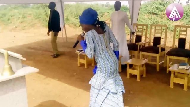 Adeola Apala Jesu live ministration at the mountain. смотреть онлайн