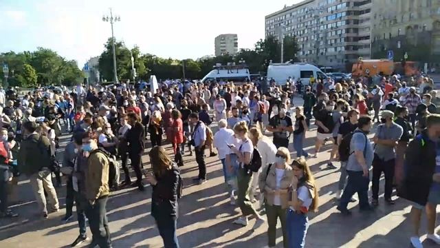 ⚡Москвичи против поправок / Народных сход на Пушкинской площади смотреть онлайн