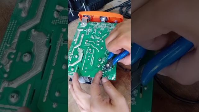 KAWASAKI INVERTER WELDING MACHINE NO POWER смотреть онлайн