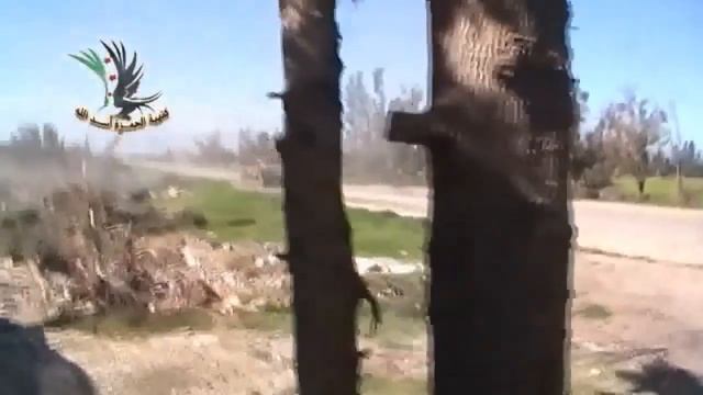Syria FSA throws grenade down T 72's barrel cooking off the tank 14 09 2013! September! смотреть онлайн