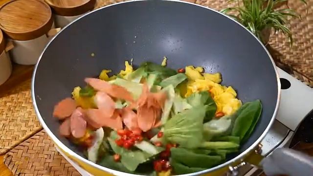 Обмен рецептами, жареная лапша с соусом чили смотреть онлайн