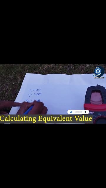 98.Calculating Equivalent Capacitance in Parallel in Urdu/Hindi смотреть онлайн