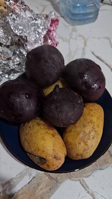 Рассказываю как быстро и вкусно приготовить свеклу и картофель в мундире.#еда#лайфхаки#рецепт# смотреть онлайн