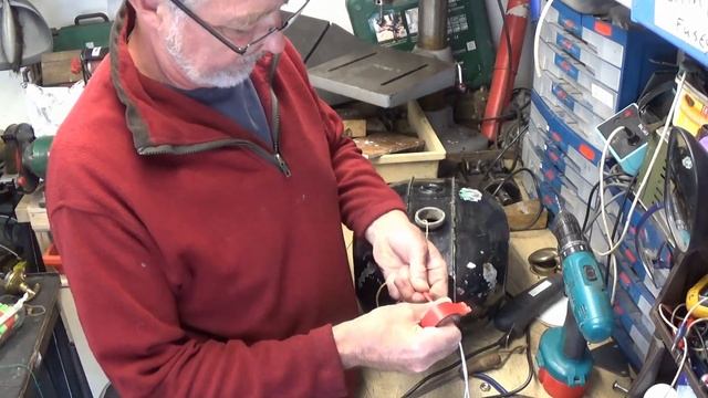 Petrol Tank Float Switch. Hard Tail Bobber Restoration. Triggers Broom 29 смотреть онлайн