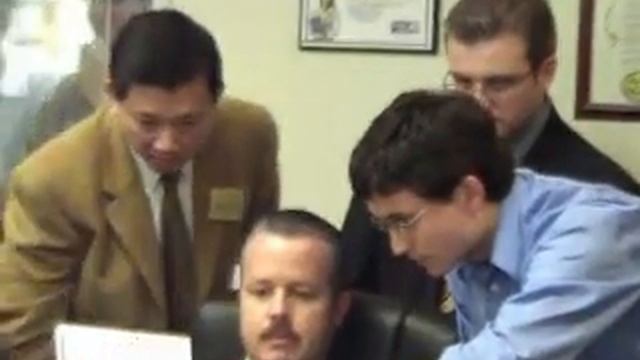 Trung Picks Up A Void смотреть онлайн