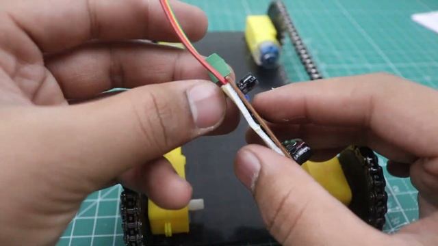 DIY Remote Control Tank - RC TANK | Creative NKS | 2020 смотреть онлайн