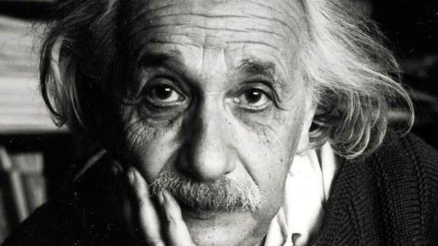 Einstein смотреть онлайн