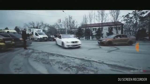 Над   дима     дима     много   дима