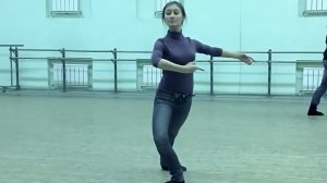 КЛАССИЧЕСКИЙ ТАНЕЦ-КОМБИНАЦИЯ-ТУРЫ АН ДЕОР И АН ДЕДАН С ОКОНЧАНИЕМ В МАЛЫЕ ПОЗЫ