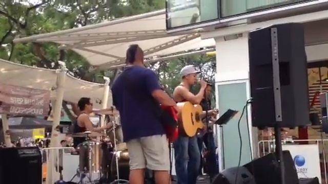 Don't Tread on Me(311) live - 'John' cover (Cineleisure Gig) смотреть онлайн