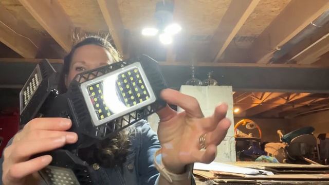 Review of 2 Packs LED Garage Lights, KERNOWO 80W 10000 Lumens Garage Lighting смотреть онлайн