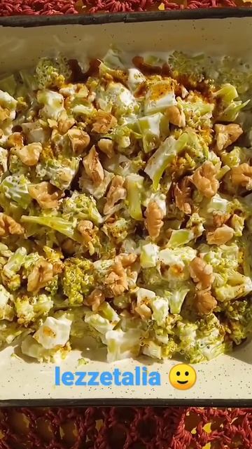 Yoğurtlu-Mayonezli Brokoli Salatası 🙂 #brokoli #yogurt #brokoli #salad смотреть онлайн