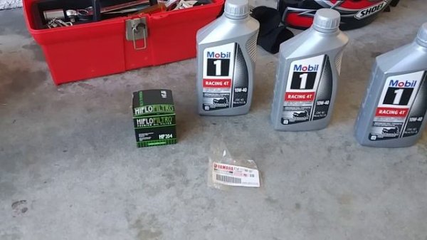 Yamaha XSR900 3000 mile oil change