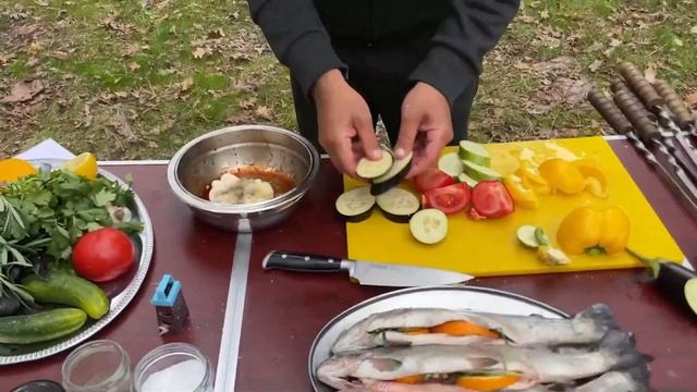 ФОРЕЛЬ с мангала на лимонной подушке смотреть онлайн