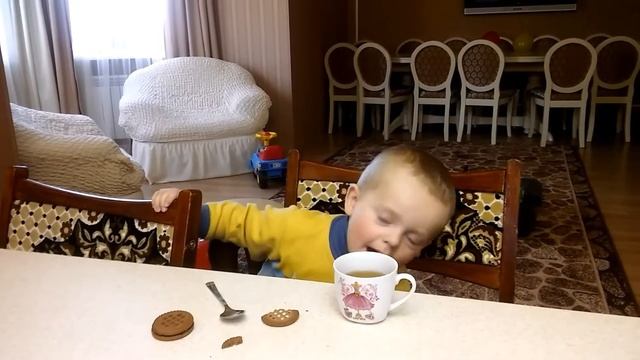 Богдан розповідає про бабайку смотреть онлайн