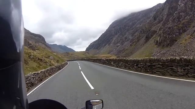 Kawasaki zzr1100/zx11 ride through llanberis pass wales uk смотреть онлайн