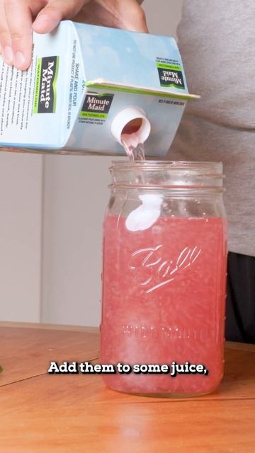 EASY Homemade Soda with Kefir! #fermentation #soda #kefir смотреть онлайн