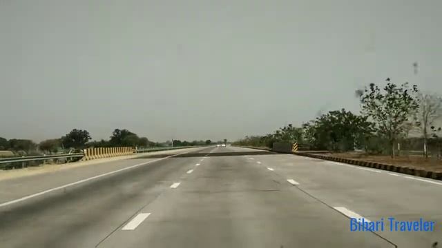 Cruising on Yamuna Expressway смотреть онлайн