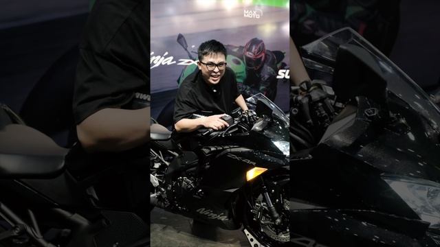 Bóc seal Kawasaki ZX-4R đầu tiên tại Việt Nam | MaxMoto | Dờ смотреть онлайн