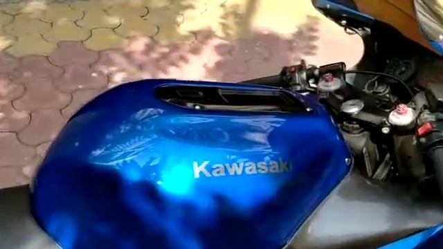 Kawasaki Ninja ZX12R Warm Up... смотреть онлайн