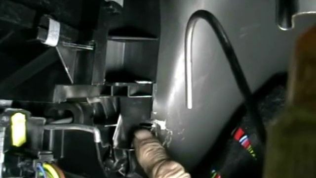 How to Replace Blower Motor Resistor BMW смотреть онлайн