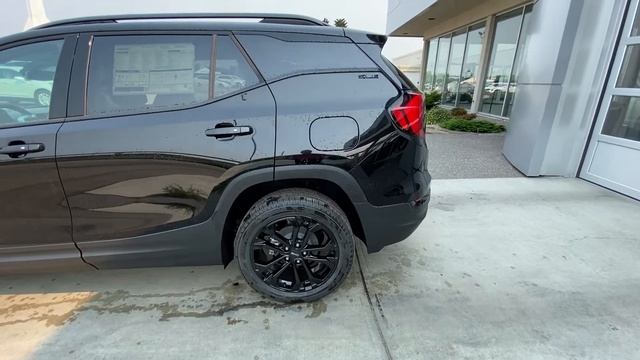 Black 2021 GMC Terrain SLE Review - GSL GM City - Calgary смотреть онлайн