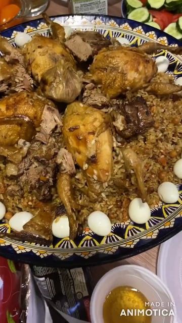 Плов с фаршированными перепелами #food #shorts смотреть онлайн