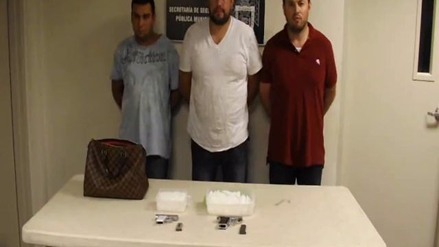 2 DETENIDOS CON DROGA Y ARMAS.TRABAJABAN PARA EL AQUILES смотреть онлайн