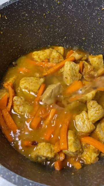 Очень вкусный и рассыпчатый плов #shorts #плов #рис #рецептплова смотреть онлайн