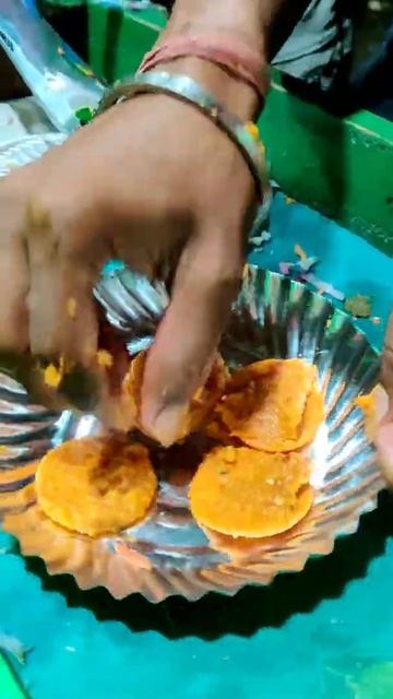 Madurai Theppakulam Street Food Thattu Vada Set 🔥 Chicken Shawarma 😋 Mutta Masal #shorts смотреть онлайн