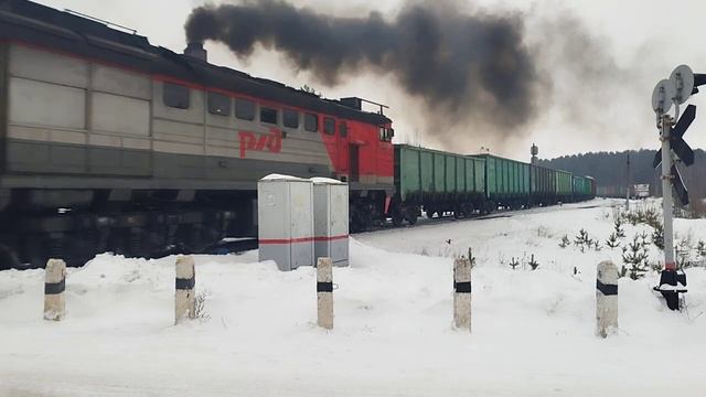 2ТЭ10ук-0020 с грузовым поездом следует по станции Матанцы смотреть онлайн