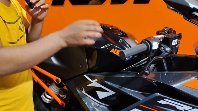 2024 KTM RC 200 Review | New Update Price Mileage Features | ktm rc 200 2024 model смотреть онлайн