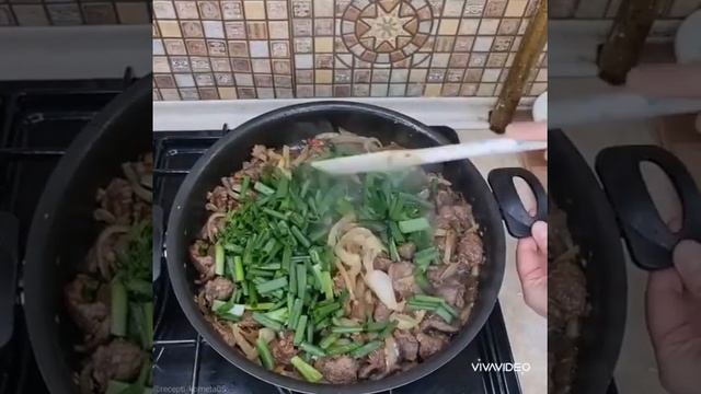 "Говядина с зелёным луком" смотреть онлайн