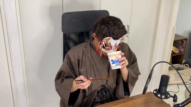 日本で知らない人はいない！極上のシーフードヌードル смотреть онлайн