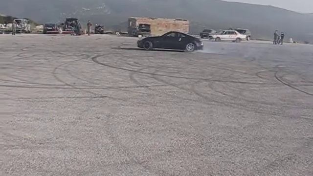 Z350 drifting.AVI смотреть онлайн
