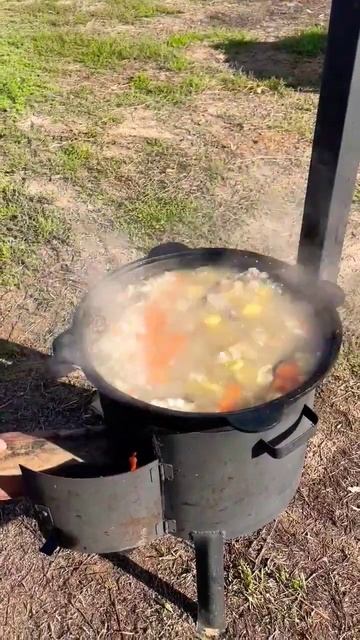 Варим настоящую уху #fishing #spinning #fish #рыбалка #shorts #карась #funny #trending смотреть онлайн