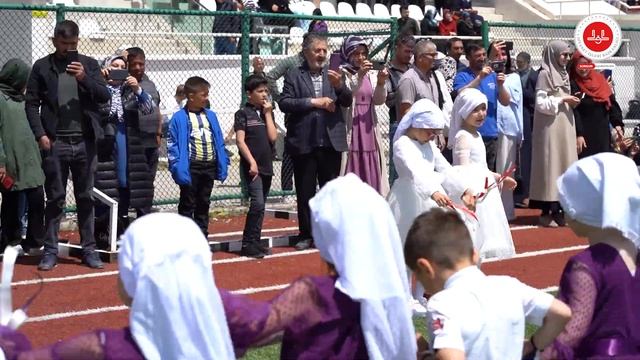 SORGUN MÜFTÜLÜĞÜ 4-6 YAŞ K.KURSLARI 2023 YIL SONU MEZUNİYET PROGRAMI N. TAŞDEMİR YARDIMLAŞMA SUNUMU смотреть онлайн