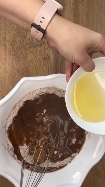 Кофейно-шоколадный кекс 🥧🍫очень простой и быстрый в приготовлении 😍 #рецепты #шоколадныйкекс смотреть онлайн