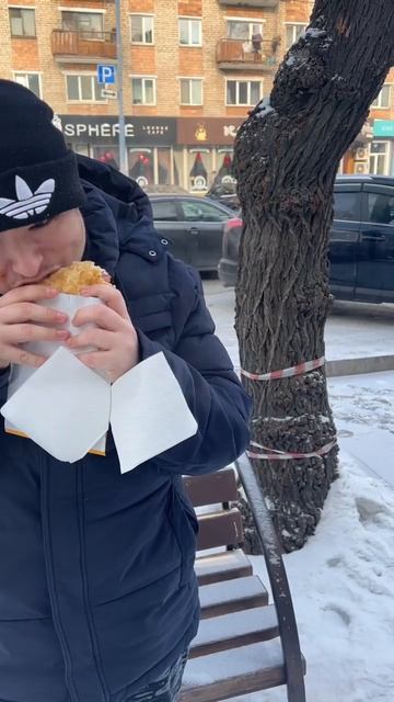 Чебурек с сыром с картошкой и копчёнными колбасками Ням-ням смотреть онлайн
