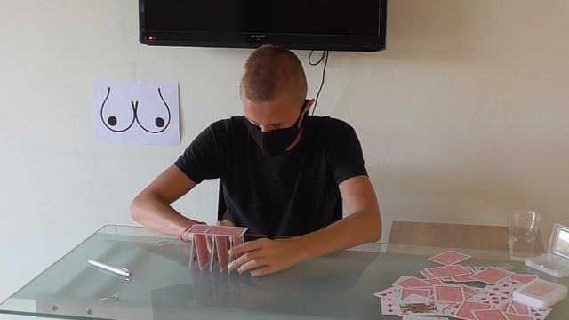 Learning how to build a CARD HOUSE | Card stacking TUTORIAL and challenge смотреть онлайн