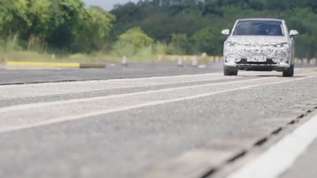 Honda เปิดตัวทัพรถยนต์ไฟฟ้า พร้อมลุยตลาดปีหน้า смотреть онлайн