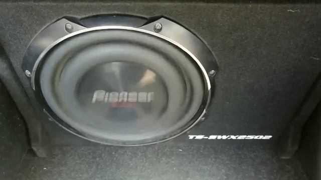 Pioneer TS SWX 2502 10" slim sub flexing @lee audio1 смотреть онлайн