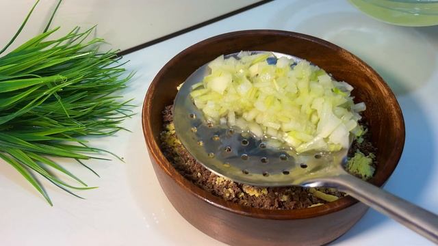 Tuna-Stuffed Eggs - Very tasty snack смотреть онлайн
