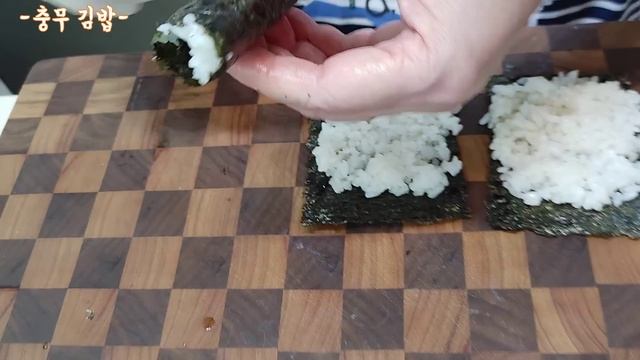 개운한~김밥!?충무김밥,무우오징어무침,열무김치,메추리알장조림~더이상 말할게 없는맛![엄마의집밥~비법레시피&먹방]KOREAN MOM'S FOOD MUKBANG,ASMR,RECIPE смотреть онлайн