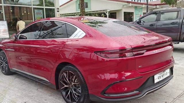 BYD HAN EV AND KIA EV6 Ang unang pagtatagpo ng dalawang Super Saiyan смотреть онлайн