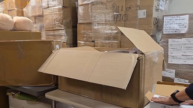 Unboxing these Hundred pound boxes! What in the world is in them? Check out what we Got! смотреть онлайн