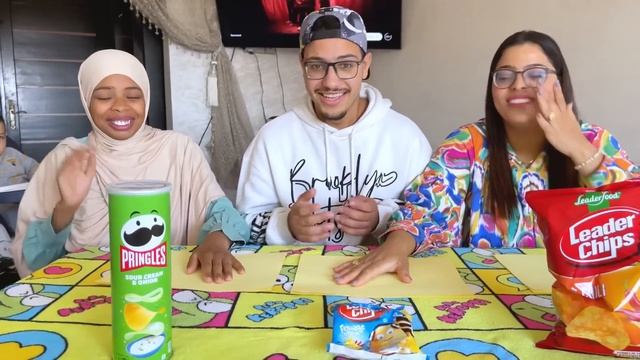 اخيراً..إنتقمنا من هشام ‼ في تحدي الأكل بلون واحد 🍡ندمناه مسكين😱 смотреть онлайн