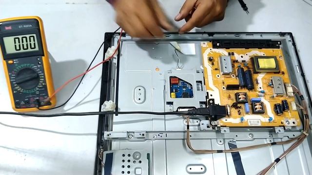 How to Repair Dead Panasonic LED TV || Dead LED TV Repair || LED Backlight Repair смотреть онлайн