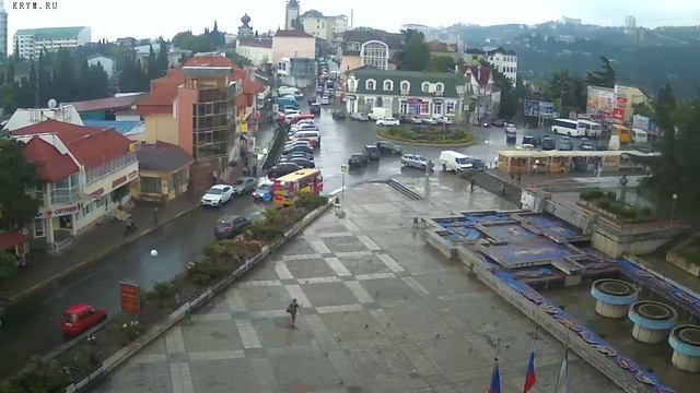 Вебкамера "Площадь Советская". Запись 25.05.2016 17:00:02 смотреть онлайн